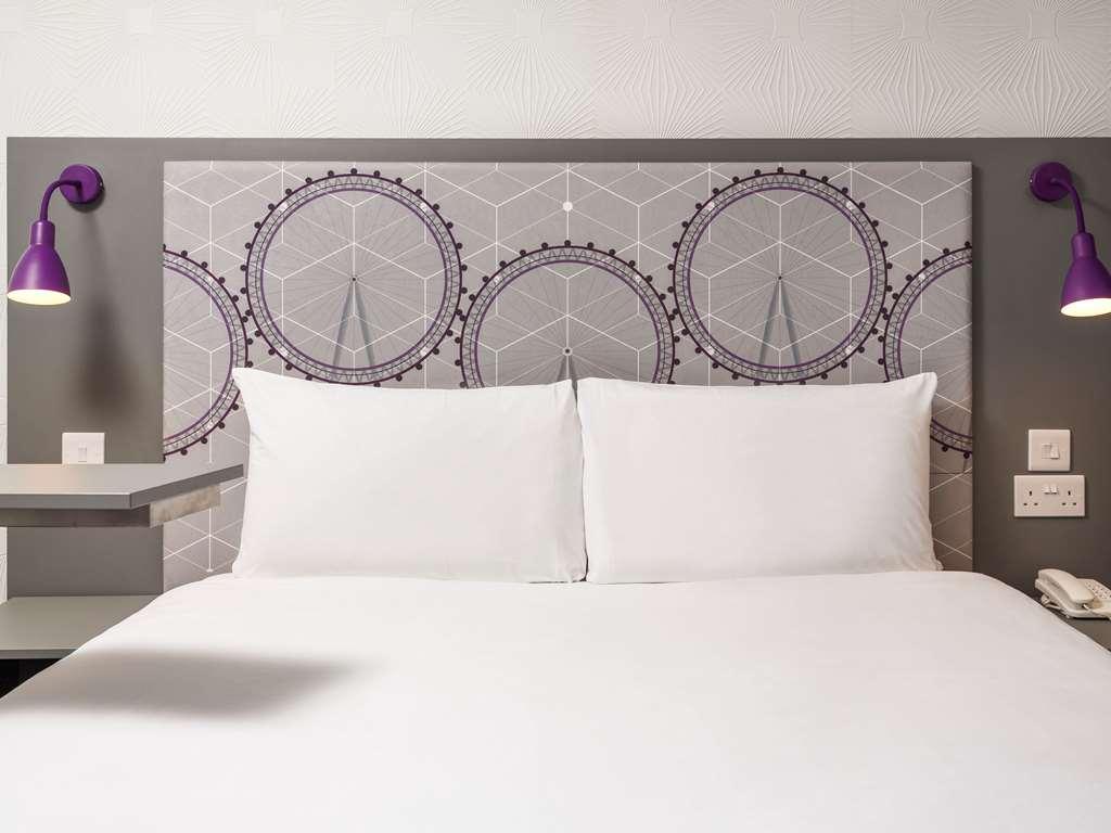 Ibis Styles London Croydon Hotel Room photo